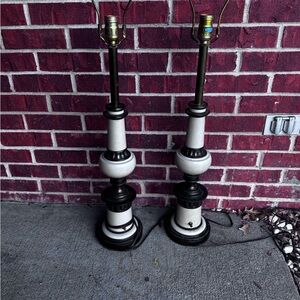 1 Stiffel Brass & Ceramic Hollywood Regency MCM Lamp READ AD 36”approx